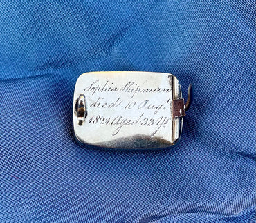 Regency Bicolor Mourning Brooch