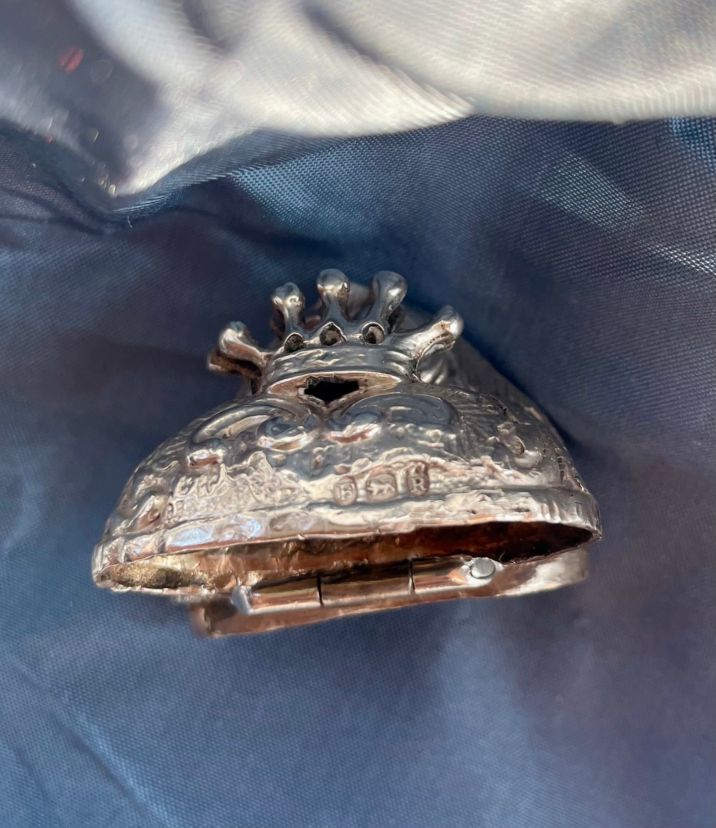 Silver Crowned Heart Vinaigrette Charm