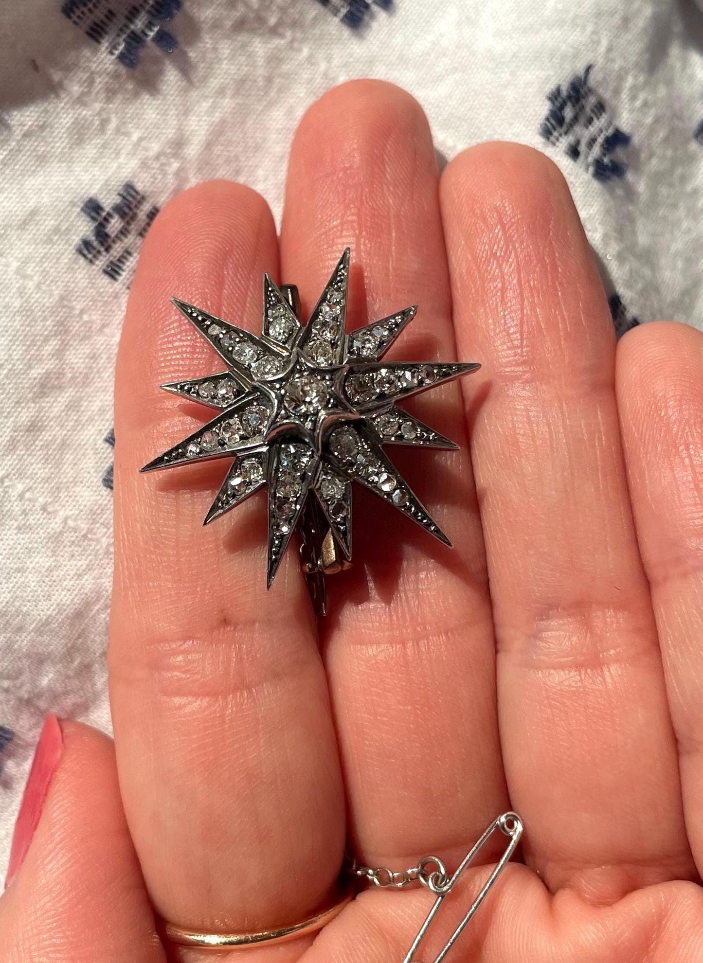 The Astraea ~ Exquisite Antique Victorian Diamond Starburst Gold Brooch/Pendant