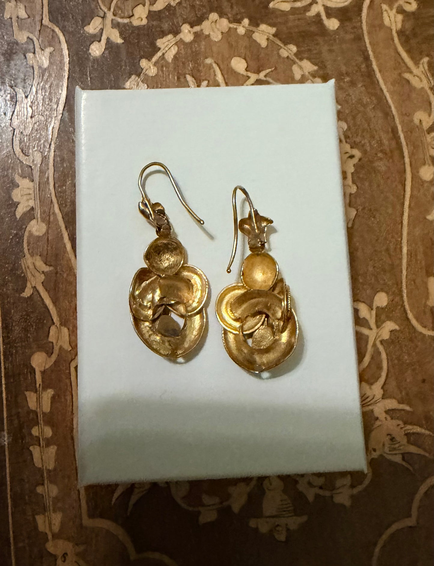 Victorian Etruscan Revival Rhodolite Garnet 18k Gold Earrings