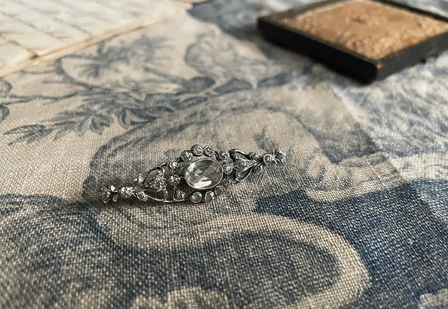 Art Nouveau Paste Brooch