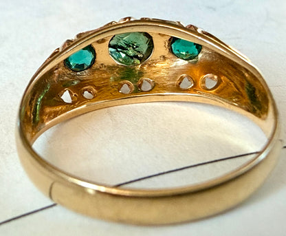 Victorian 18k Gold Emerald & Diamond Ring